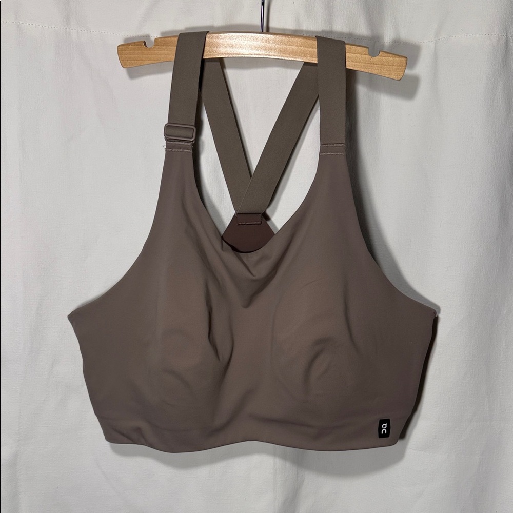 On Running Women’s Sports Bra Taupe Racerback Supportive | Size L